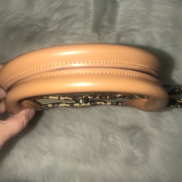 AUTHENTIC TORY BURCH CHEETAH TOTE - Picture 5 of 16